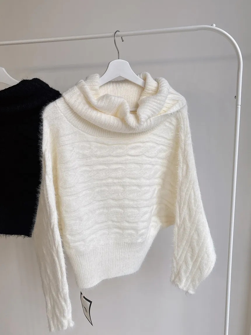 オフショルダーケーブルタートルネックニット | mirangmirang | 詳細画像41