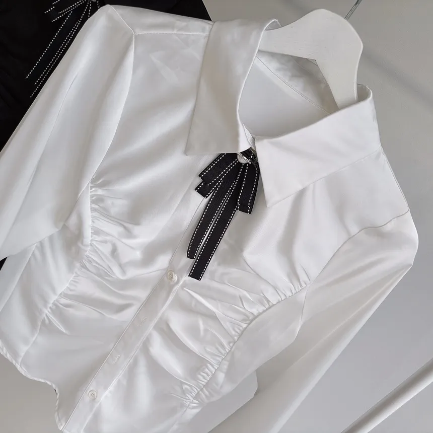 シャーリングブラウスブローチ付 | mirangmirang | 詳細画像20