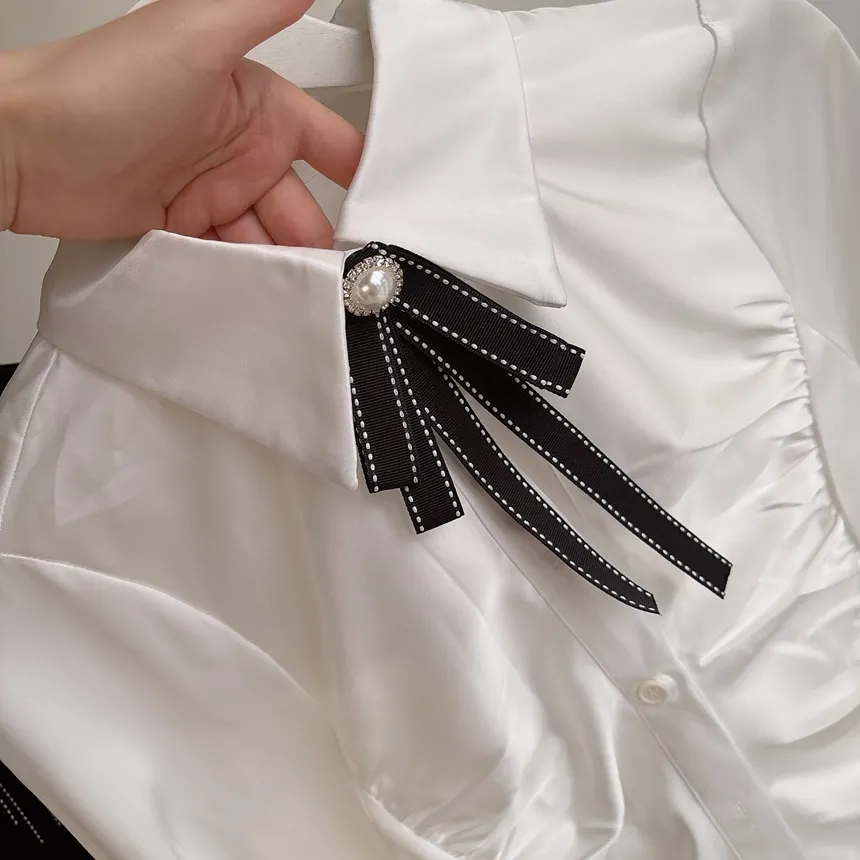 シャーリングブラウスブローチ付 | mirangmirang | 詳細画像21