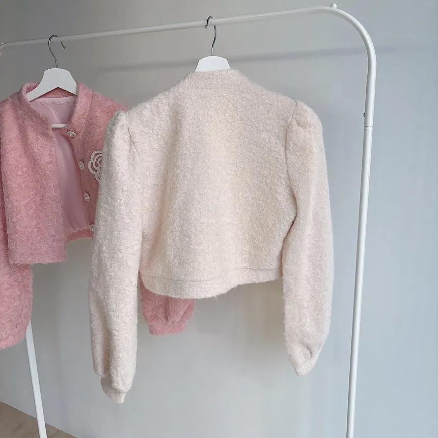 ラウンドネックパール調ボタンショート刺繍花柄ジャケット | mirangmirang | 詳細画像44