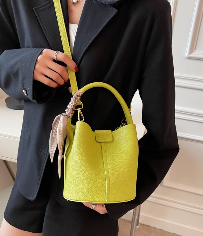 レザー調ショルダーバッグトートバッグ2WAYストラップセット(バックルあり) | 詳細画像3