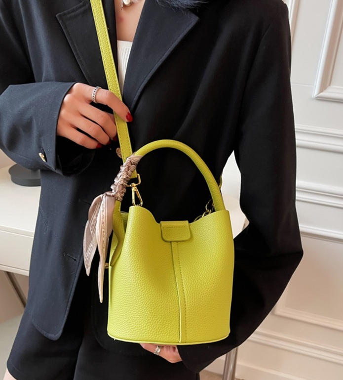 レザー調ショルダーバッグトートバッグ2WAYストラップセット(バックルあり) | 詳細画像6