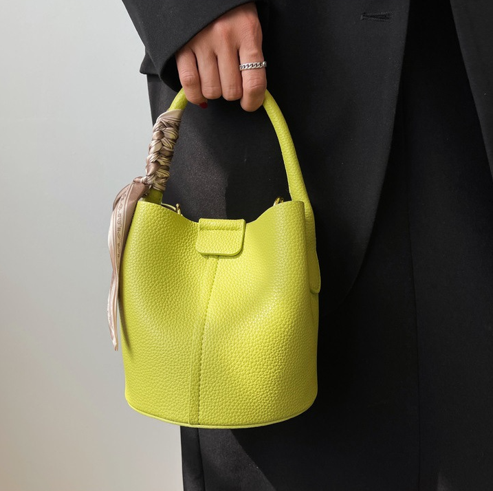 レザー調ショルダーバッグトートバッグ2WAYストラップセット(バックルあり) | 詳細画像10