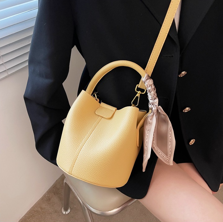 レザー調ショルダーバッグトートバッグ2WAYストラップセット(バックルあり) | 詳細画像14