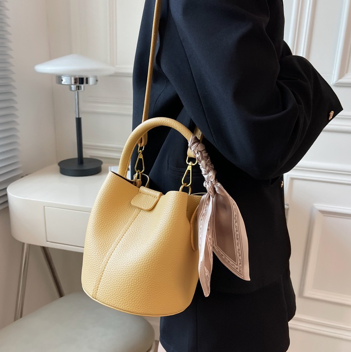 レザー調ショルダーバッグトートバッグ2WAYストラップセット(バックルあり) | 詳細画像17