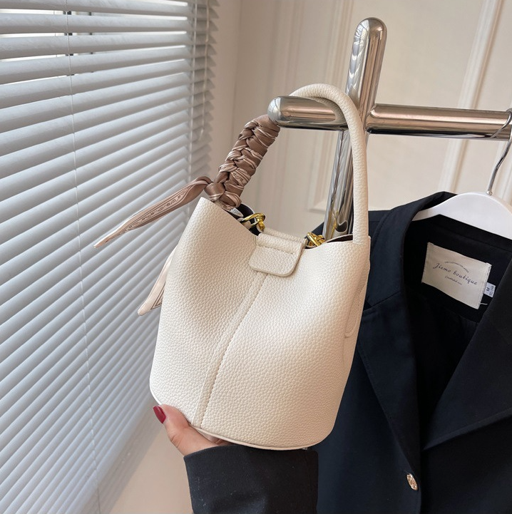 レザー調ショルダーバッグトートバッグ2WAYストラップセット(バックルあり) | 詳細画像23