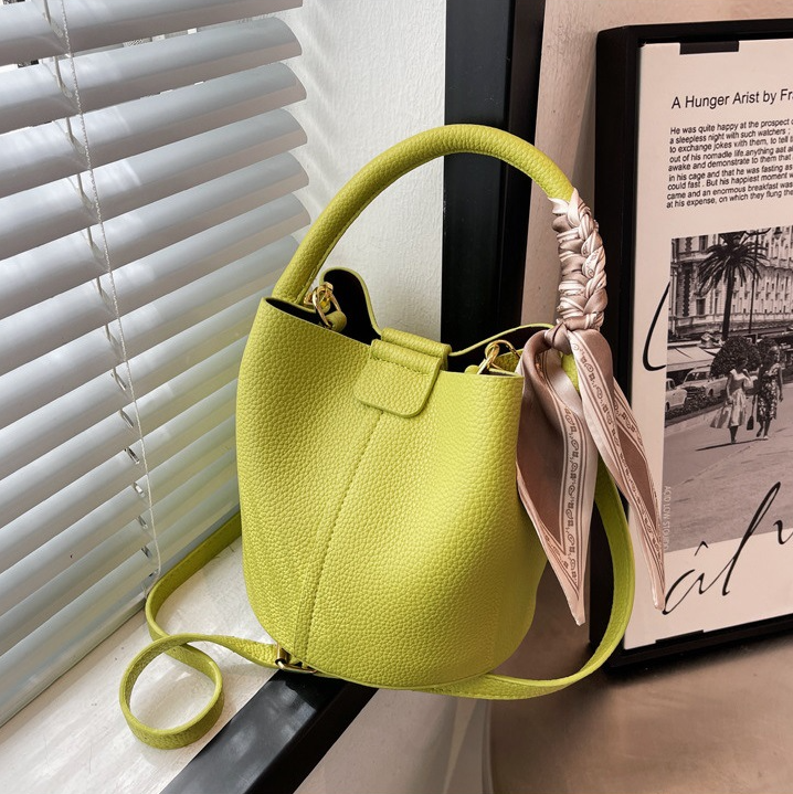 レザー調ショルダーバッグトートバッグ2WAYストラップセット(バックルあり) | 詳細画像25