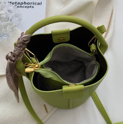 レザー調ショルダーバッグトートバッグ2WAYストラップセット(バックルあり) | 詳細画像34