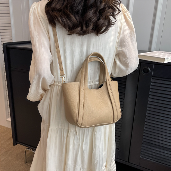 レザー調ショルダーバッグトートバッグ2WAYストラップセット(バックルあり) | 詳細画像8