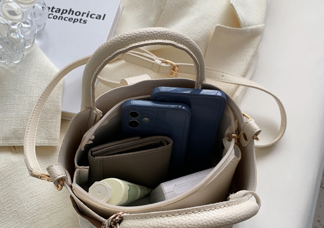 レザー調ショルダーバッグトートバッグ2WAYストラップセット(バックルあり) | 詳細画像22