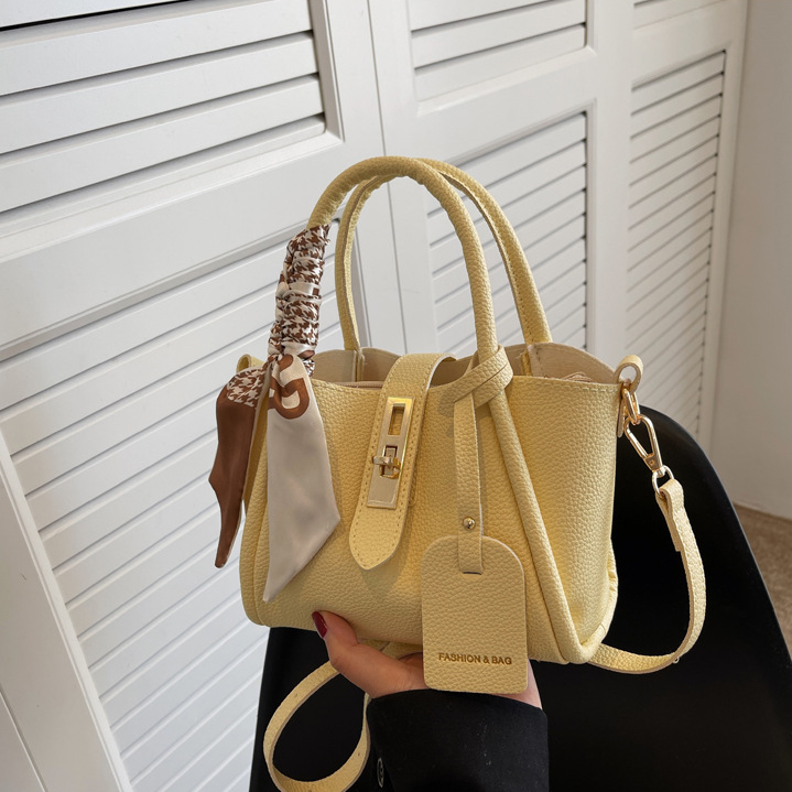 レザー調ショルダーバッグトートバッグ2WAYストラップセット(バックルあり) | 詳細画像29