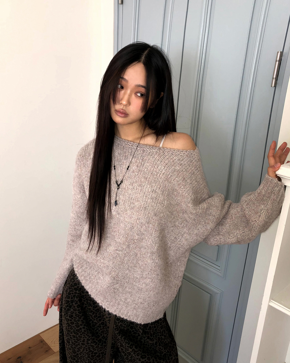 ウール混ラウンドネックルーズカラーニット | レディースファッション