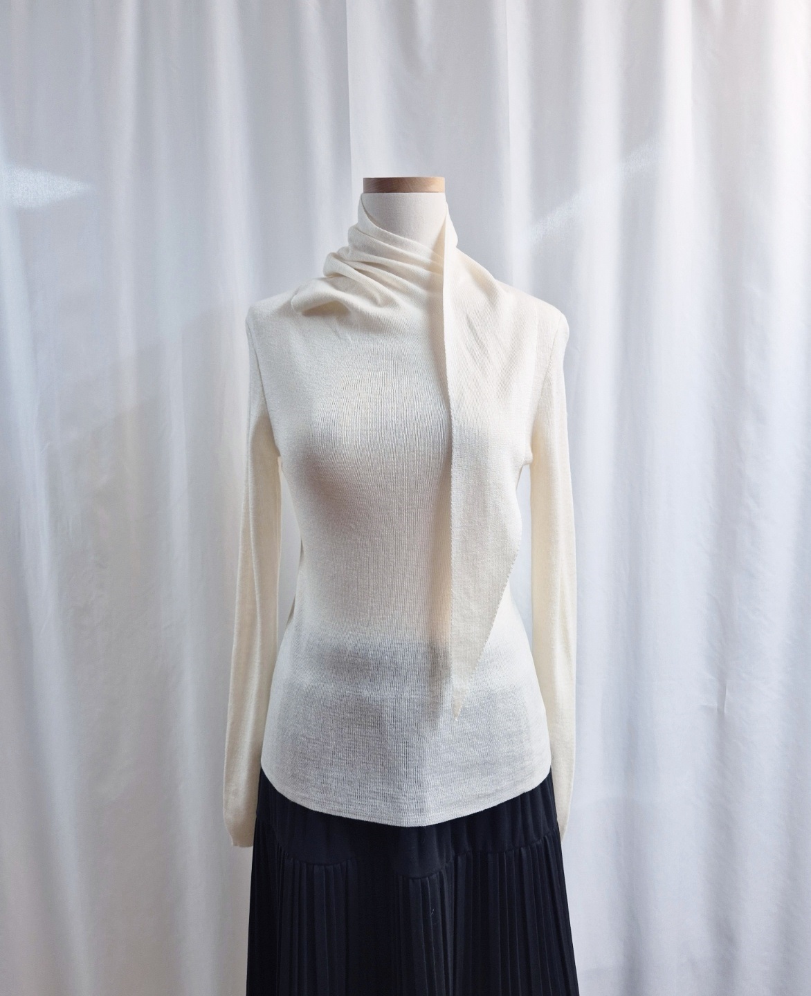 ウール混ベーシック長袖スカーフネック無地ニット | 詳細画像16