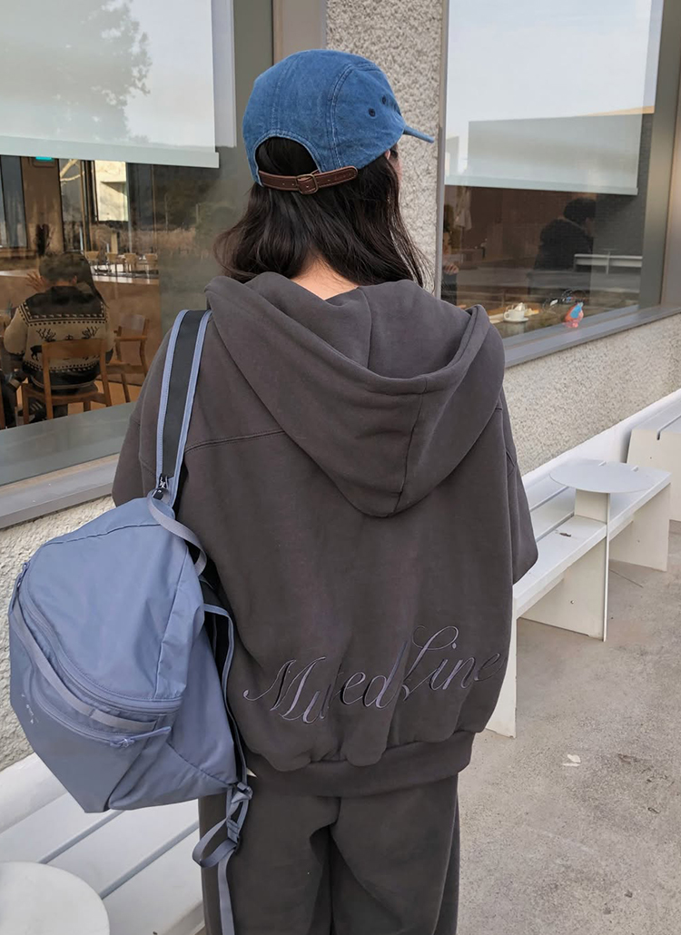 裏起毛コットンフードジップアップカンガルーポケット刺繍ジップ