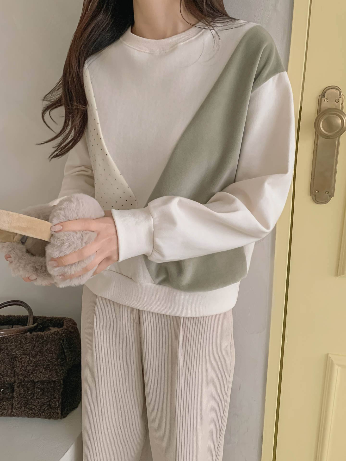 裏起毛ラウンドネック長袖ドット配色スウェット | 詳細画像10