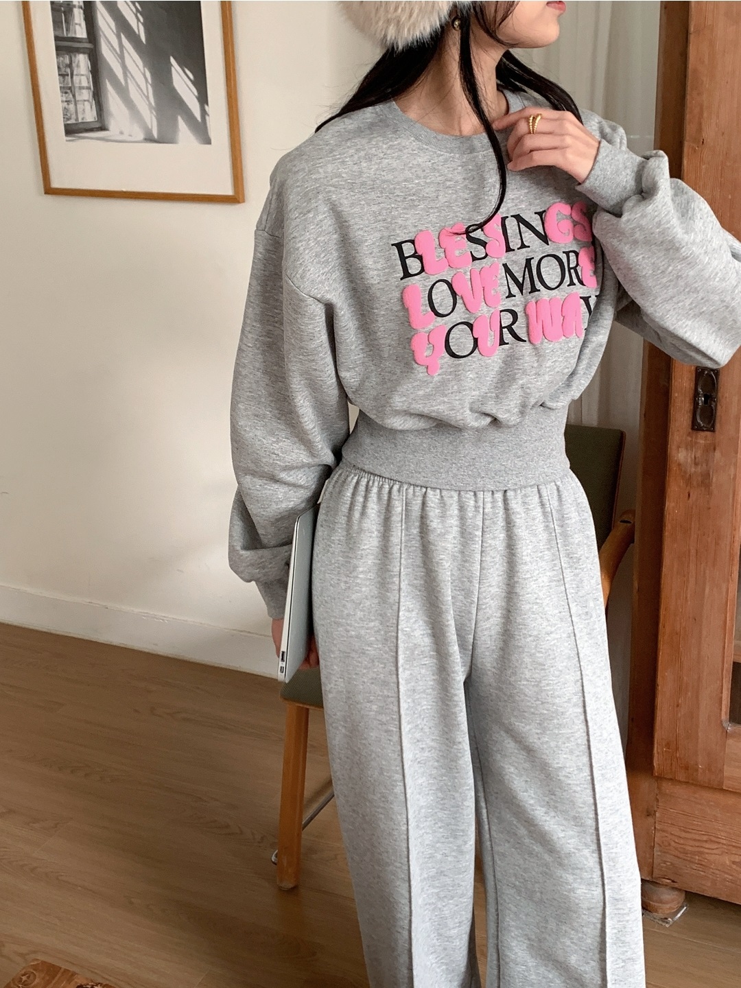 裏起毛ラウンドネックラインウエストゴムレタリングセットアップ | 詳細画像2