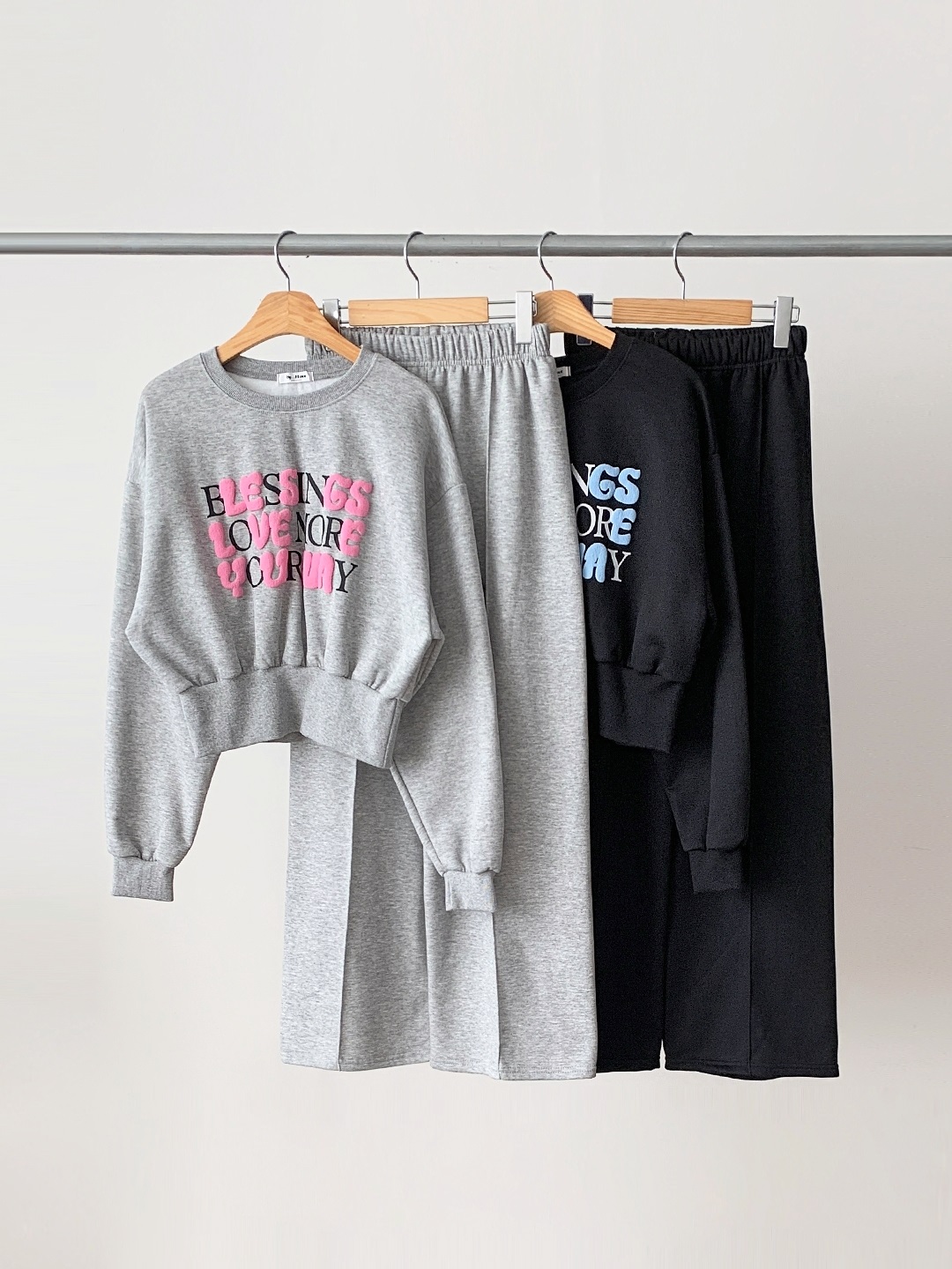 裏起毛ラウンドネックラインウエストゴムレタリングセットアップ | 詳細画像17