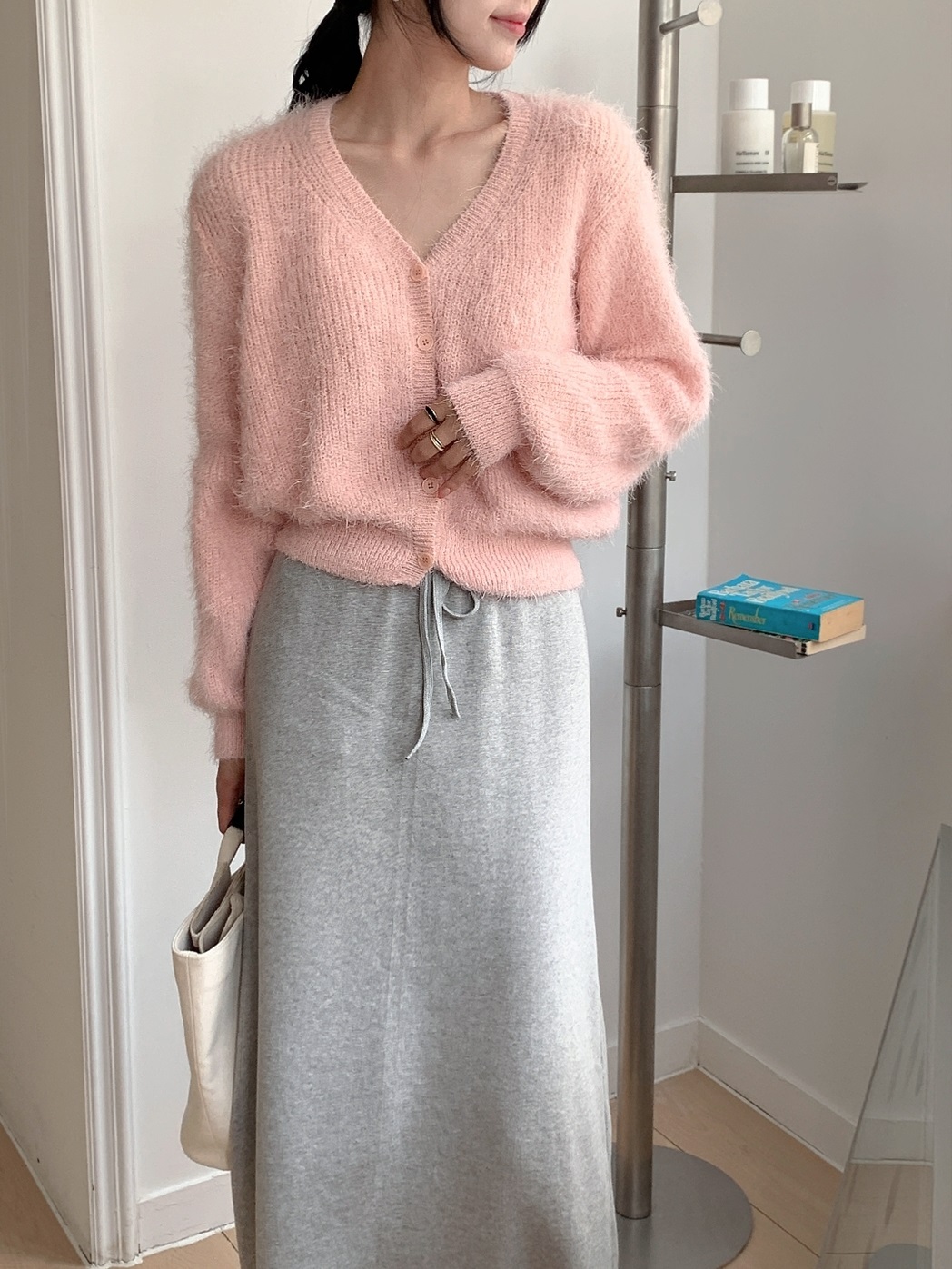 ソフトボタンVネック長袖カーディガン | 詳細画像3