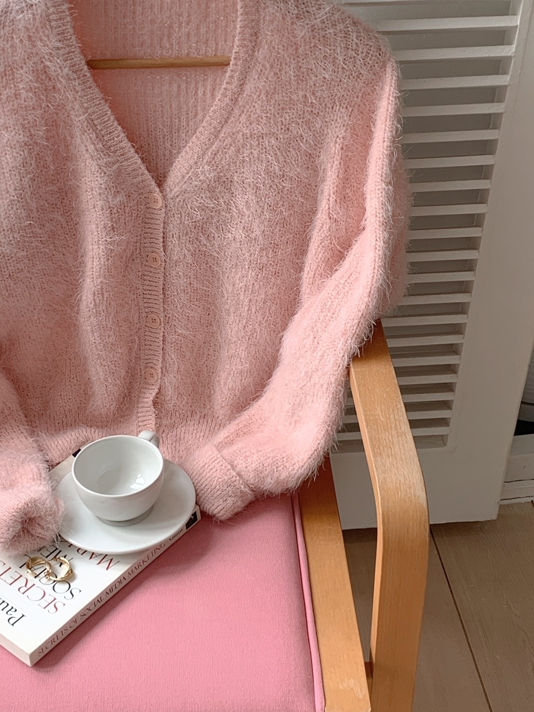 ソフトボタンVネック長袖カーディガン | 詳細画像10