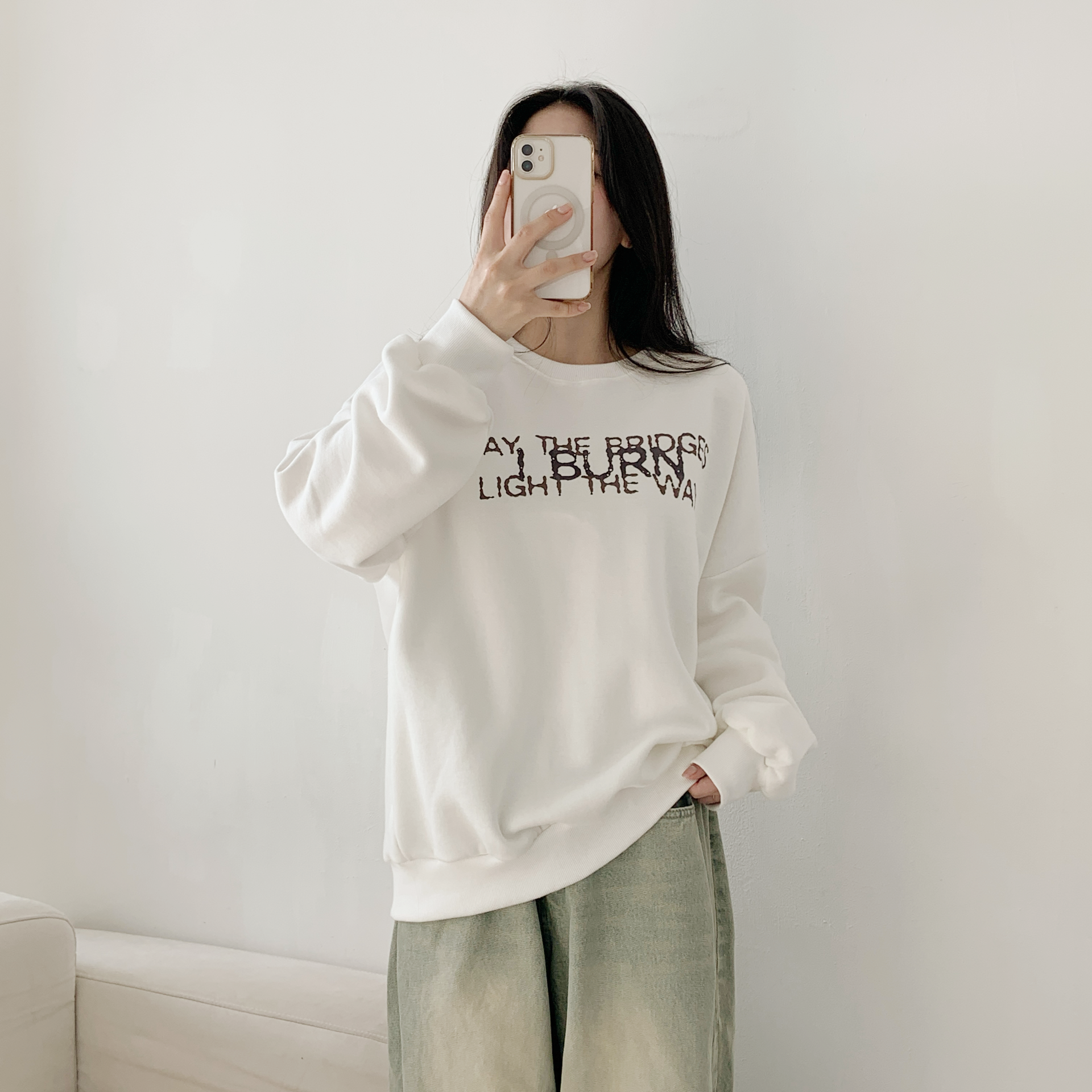 裏起毛ラウンドネックオーバーサイズ長袖レタリングカラースウェット | 詳細画像4