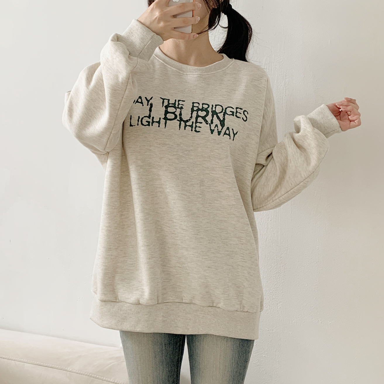 裏起毛ラウンドネックオーバーサイズ長袖レタリングカラースウェット | 詳細画像8