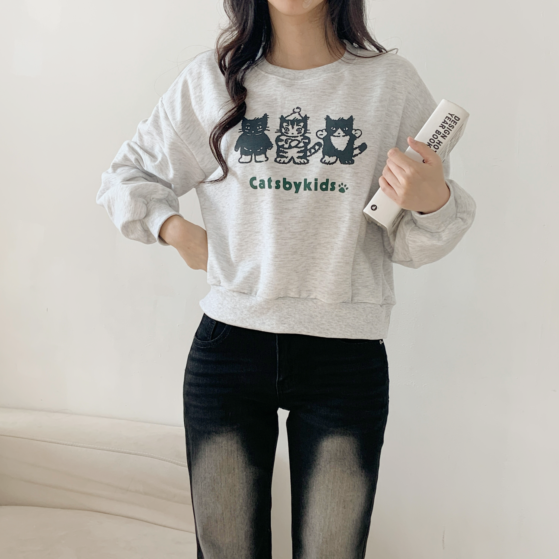 裏起毛ラウンドネックセミクロップドプリントスウェット | 詳細画像4