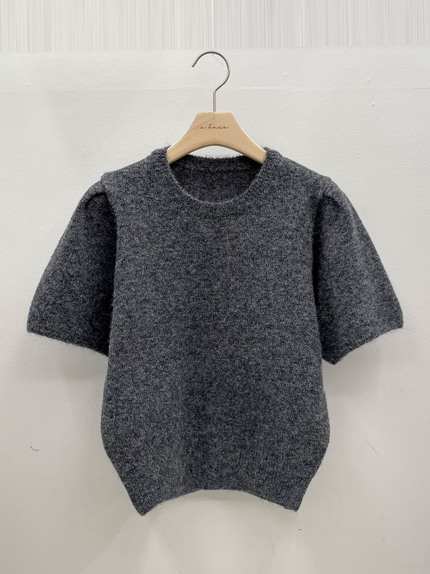 ラウンドネックパフスリーブ半袖無地カラーニット | 詳細画像16