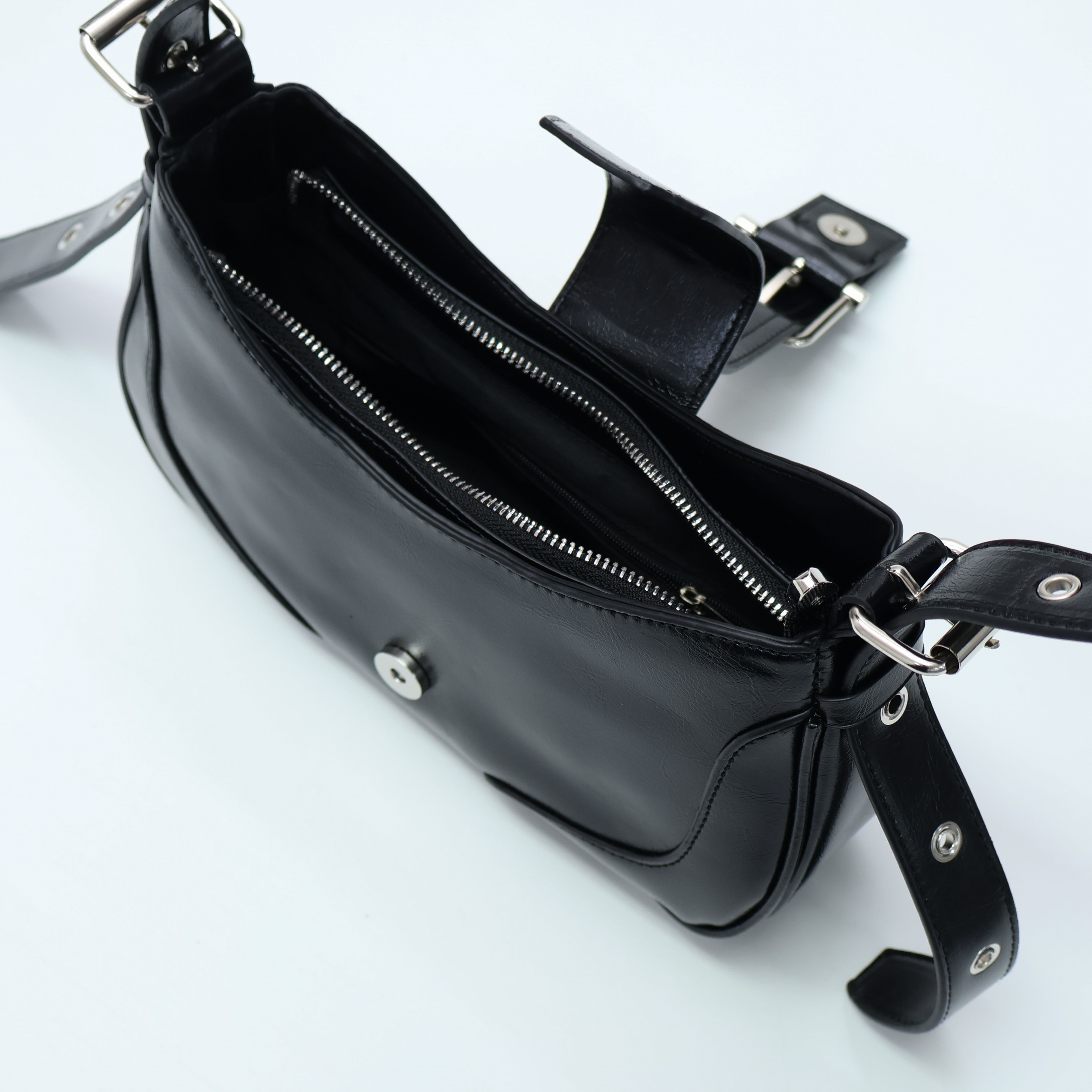 レザー調ジップアップバックルカラーショルダーバッグ | 詳細画像17