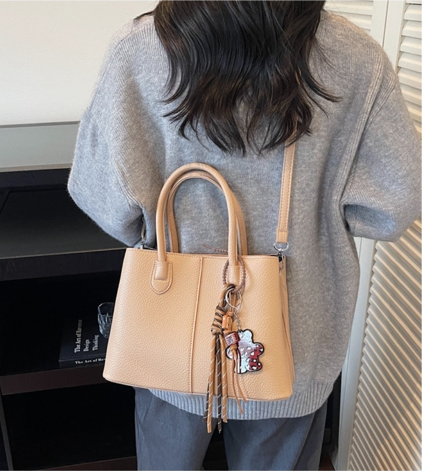 レザー調カラーショルダーバッグキーリングセットストラップセット(バックルあり) | 詳細画像14