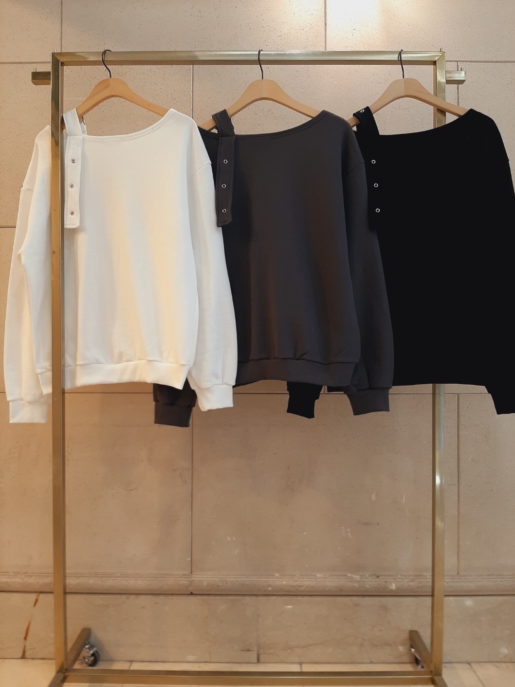 コットンワンショルダーバックルボクシースウェット | 詳細画像11