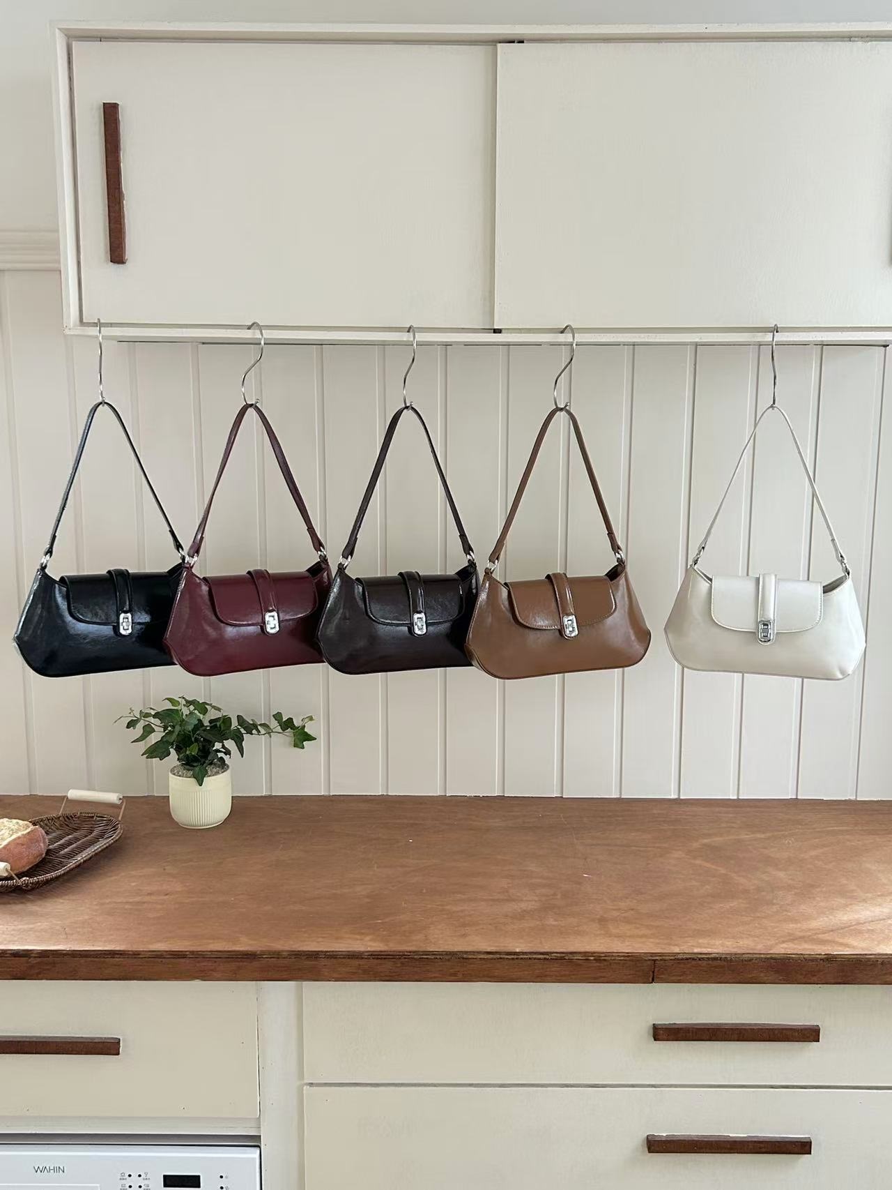 レザー調カラーショルダーバッグ | 詳細画像15