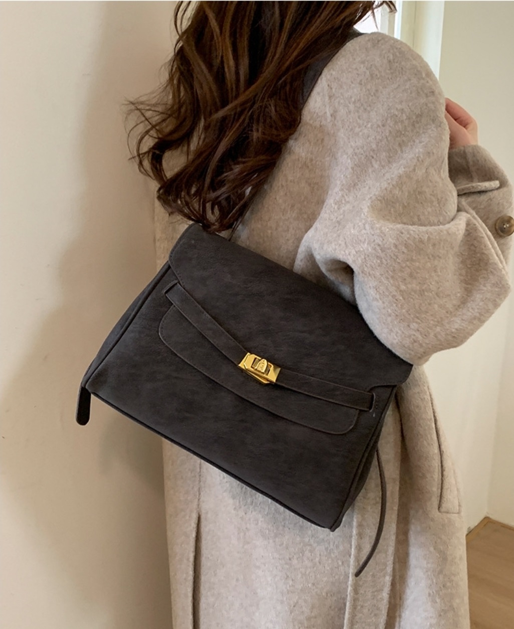 スエード調ベーシックカラーショルダーバッグキーリングセット | 詳細画像3