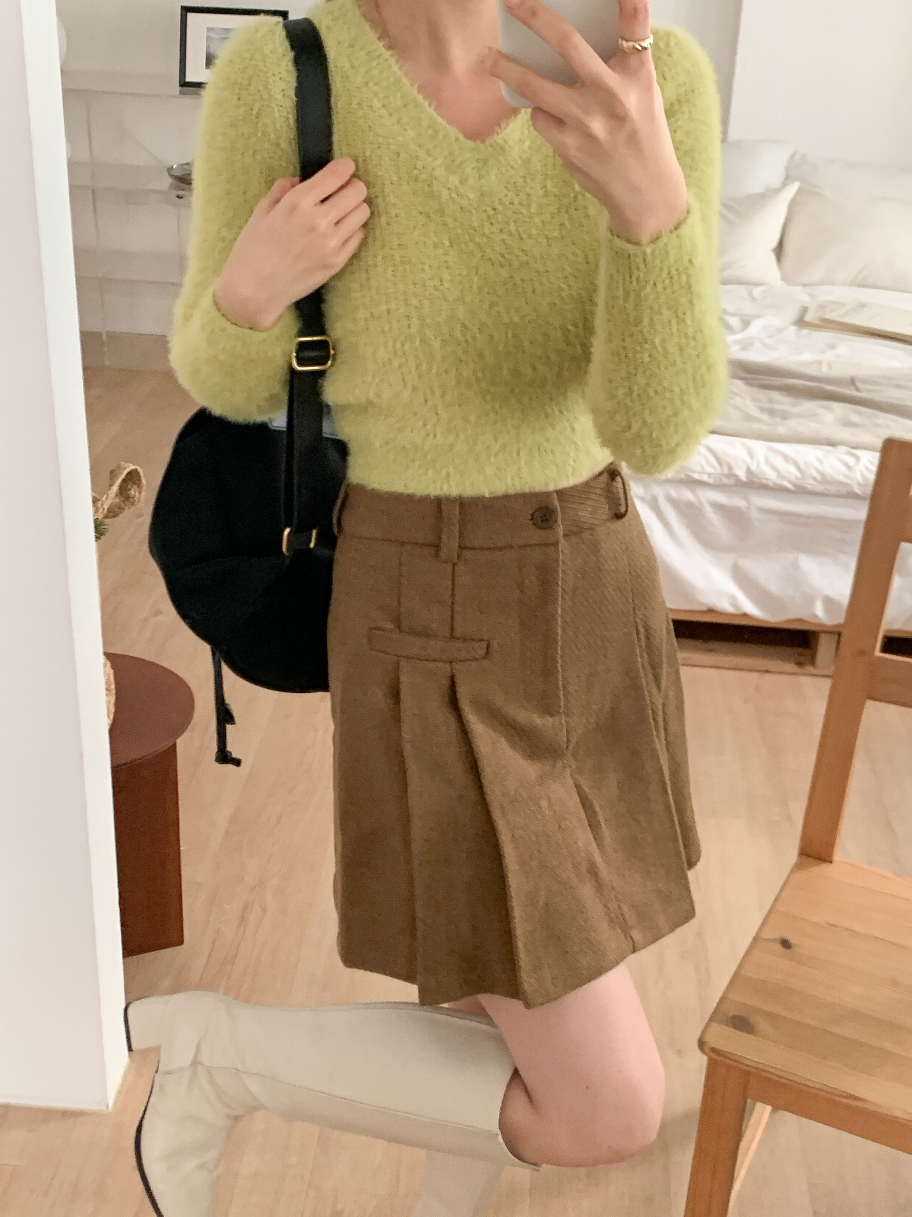 Vネッククロップド長袖カラーニット | 詳細画像4