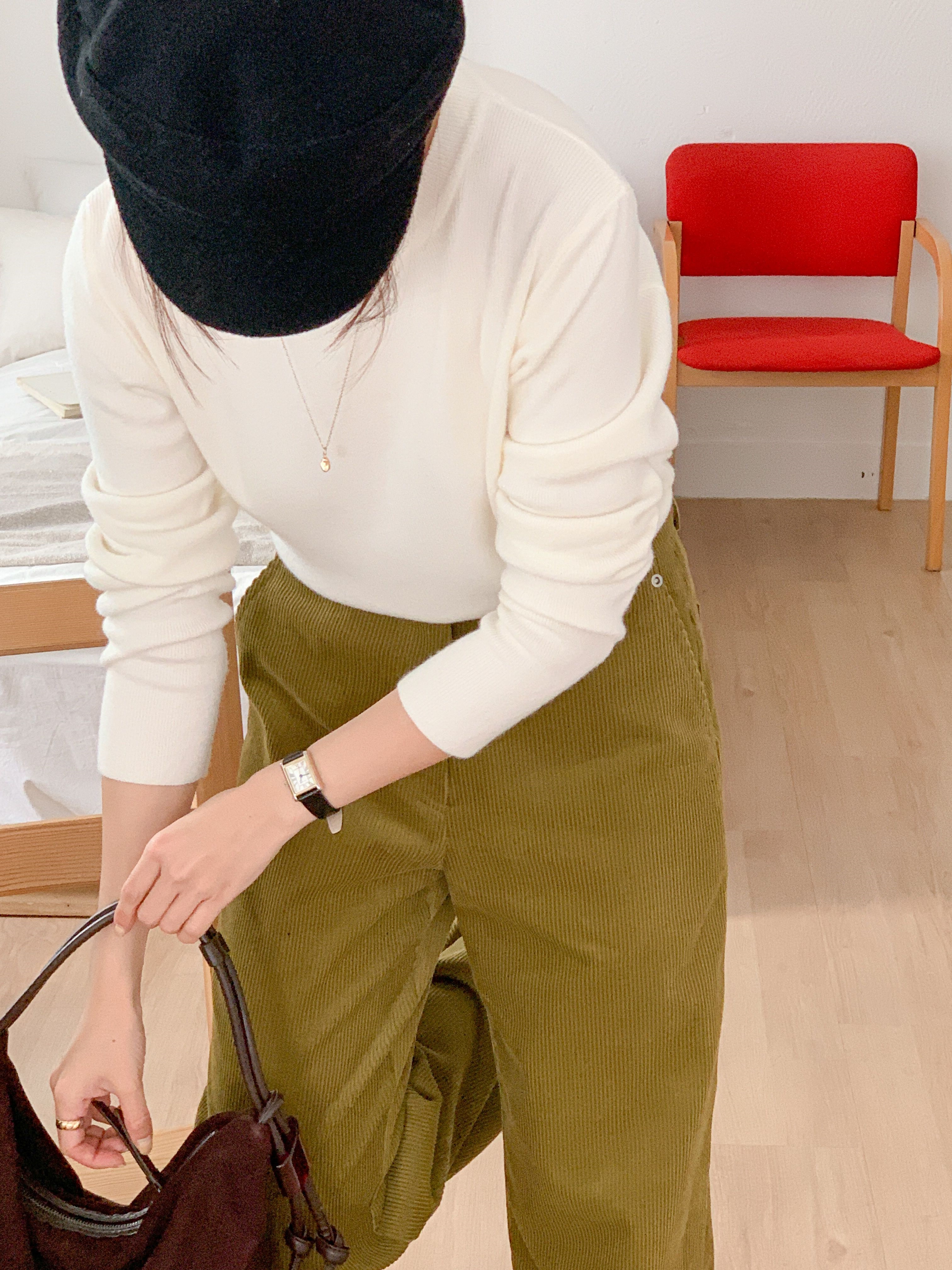 ラウンドネックシンプルベーシック無地カラーニット | 詳細画像2