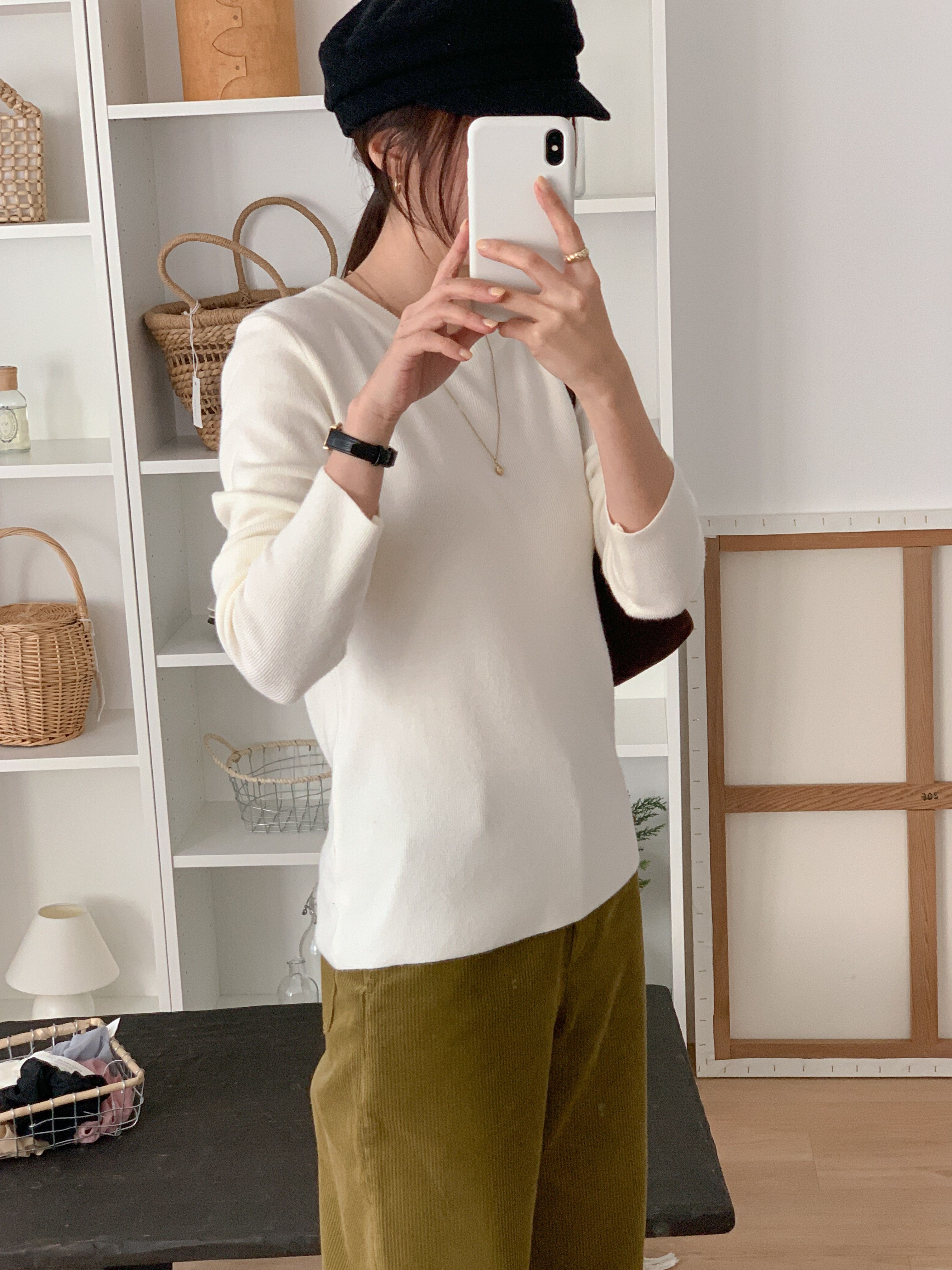 ラウンドネックシンプルベーシック無地カラーニット | 詳細画像3