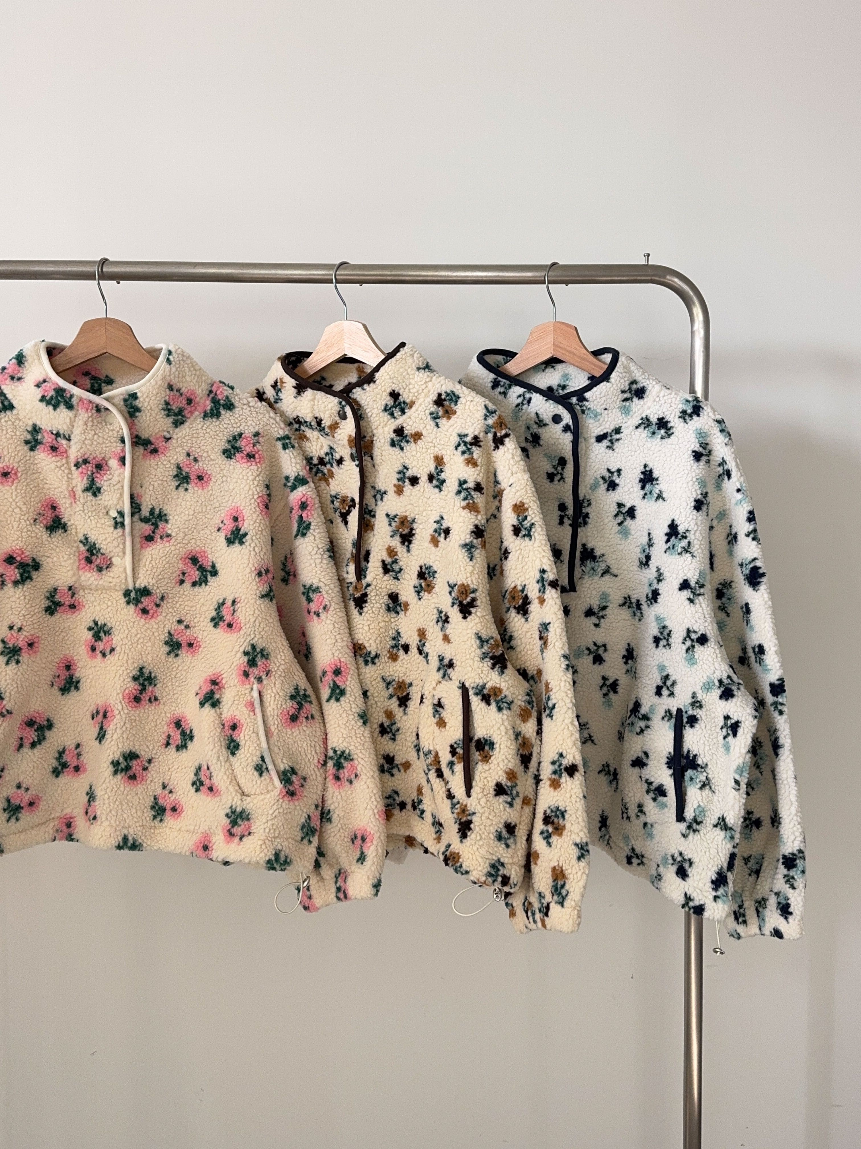 フリースカラードローコードスナップボタンカンガルーポケット花柄カラースウェット | 詳細画像10