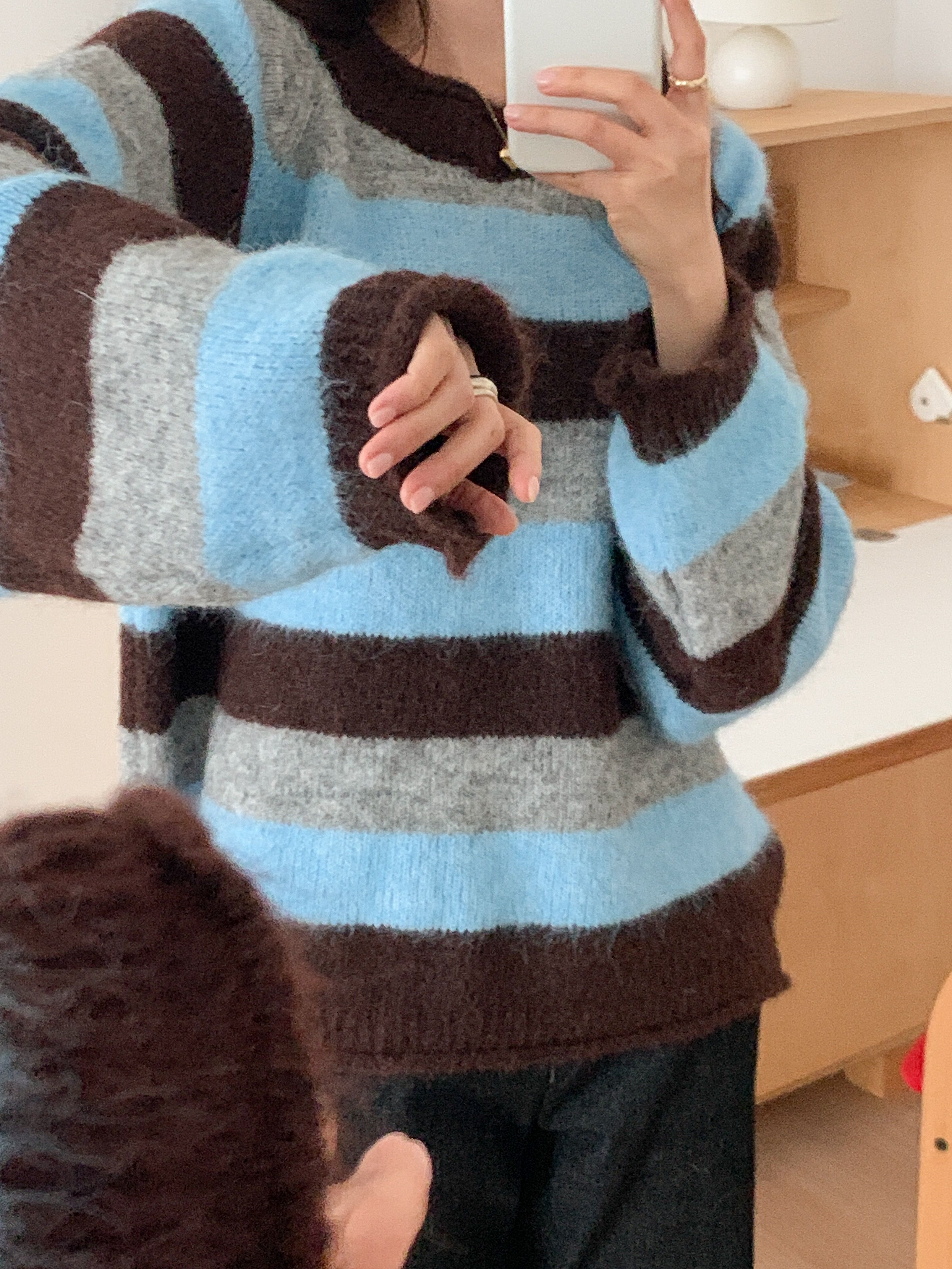 ウール混ラウンドネックルーズ長袖ボーダーカラーニット | 詳細画像4