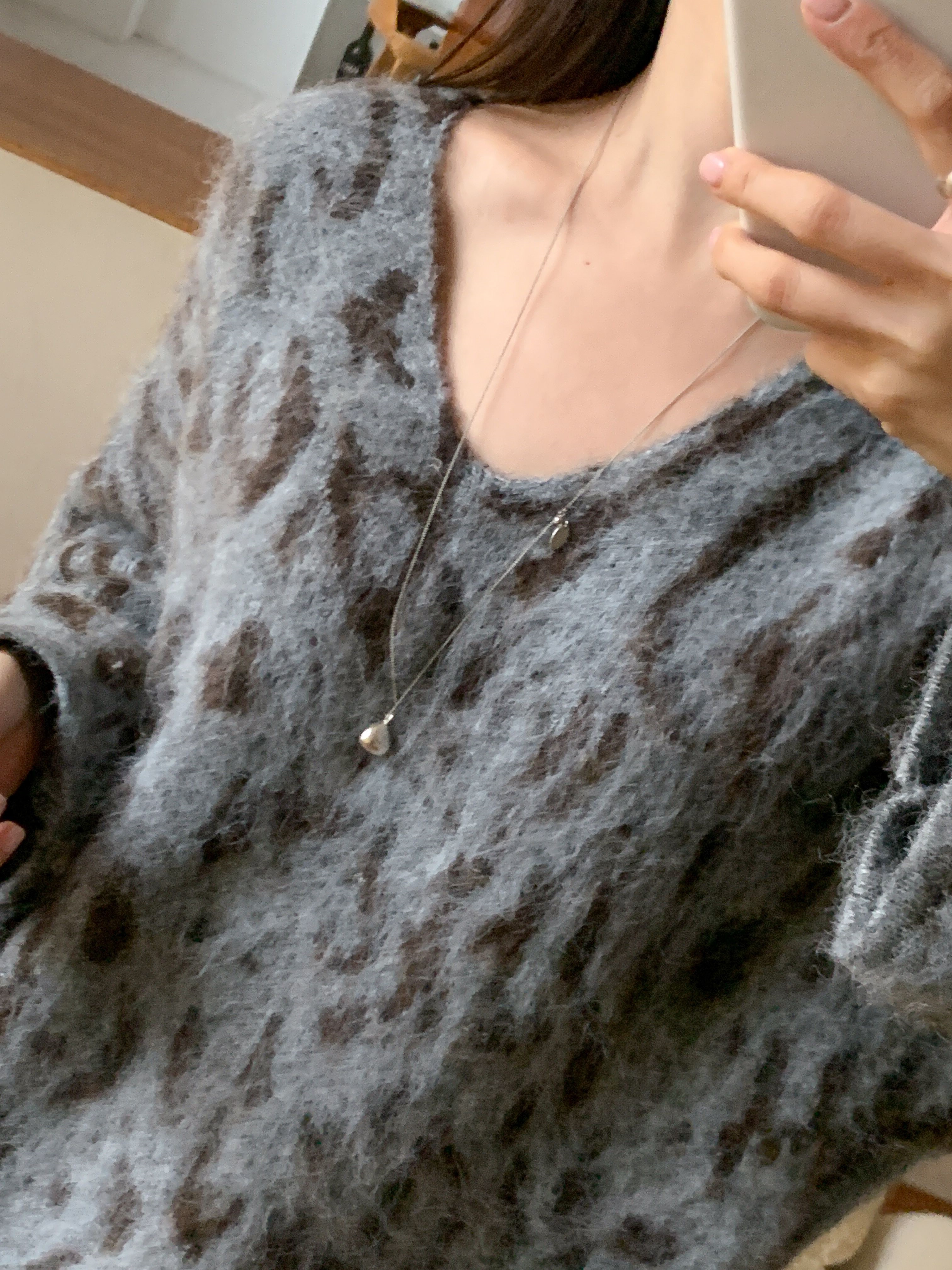 ウール混Vネックルーズレオパードカラーニット | 詳細画像13