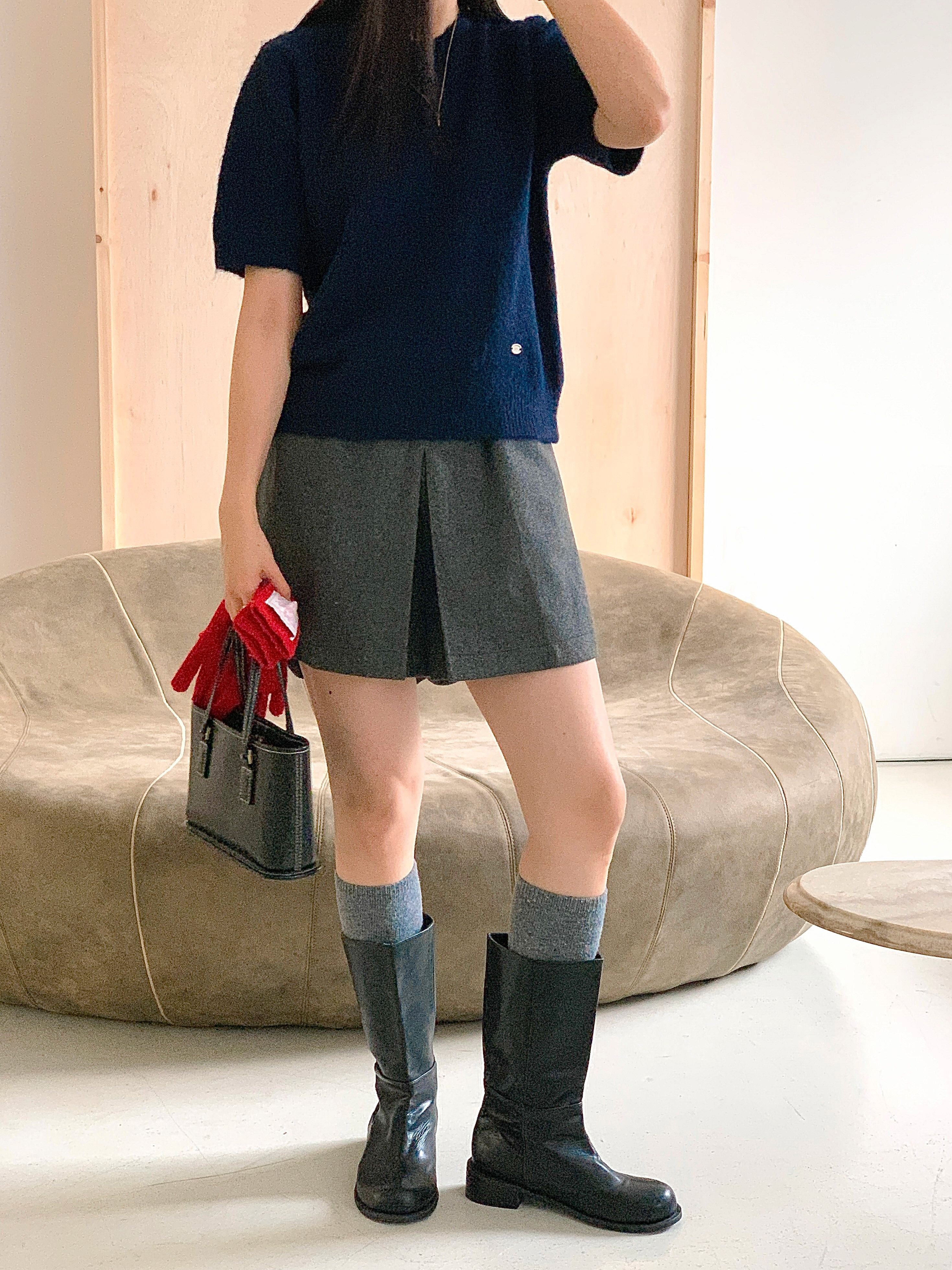 ウール混ラウンドネック半袖ペンダントセミクロップドカラーニット | 詳細画像2