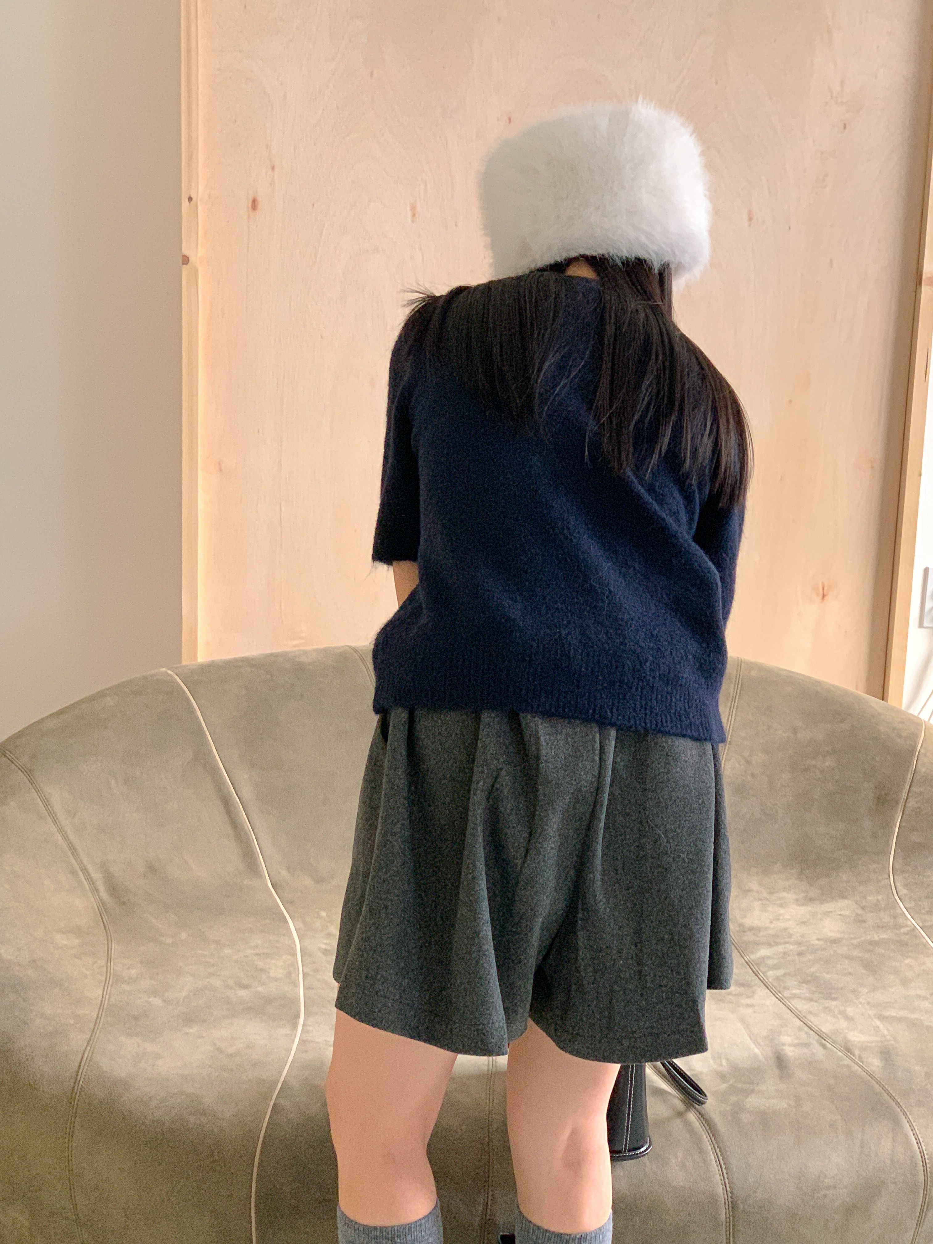 ウール混ラウンドネック半袖ペンダントセミクロップドカラーニット | 詳細画像14