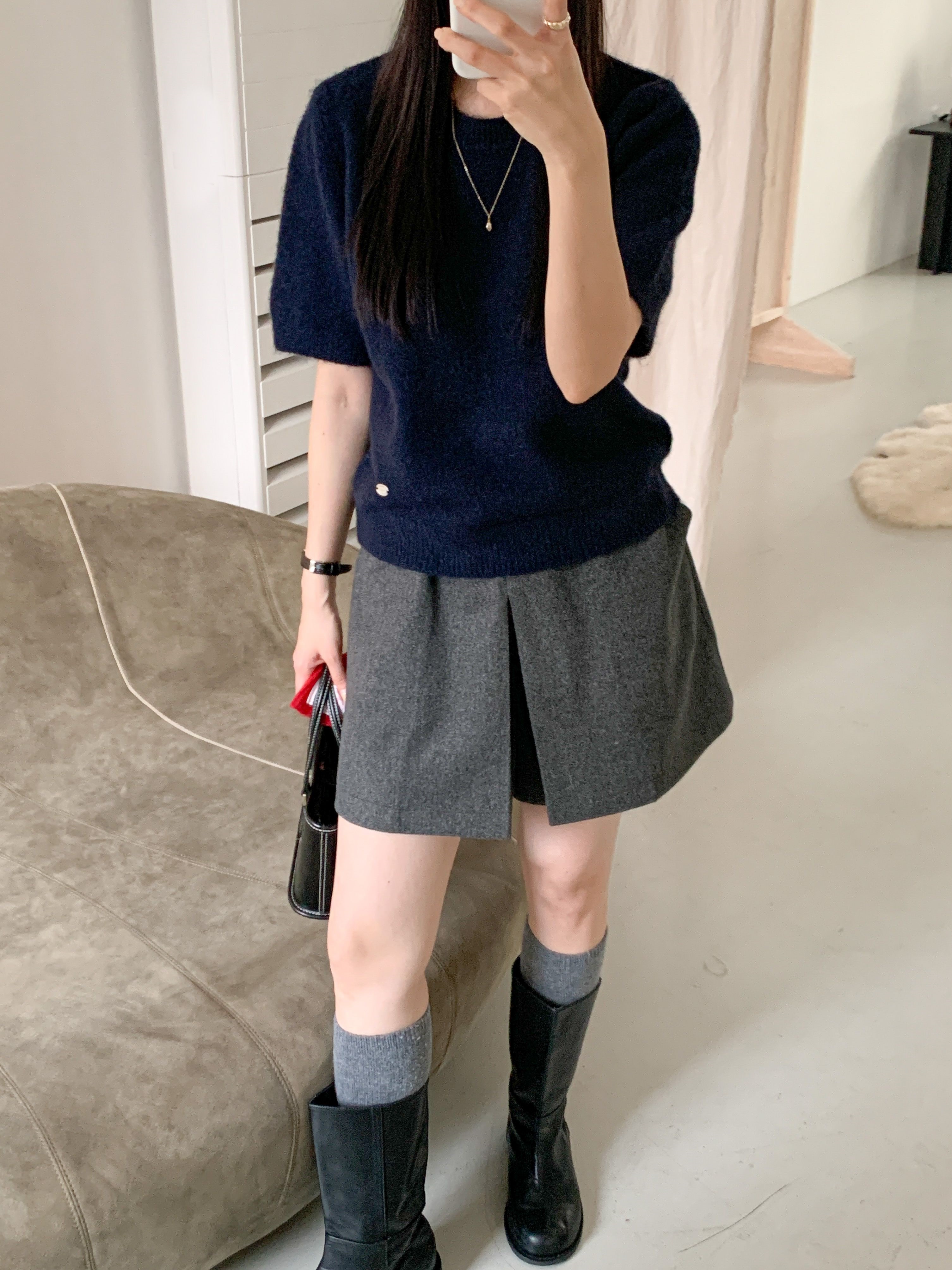 ウール混ラウンドネック半袖ペンダントセミクロップドカラーニット | 詳細画像18