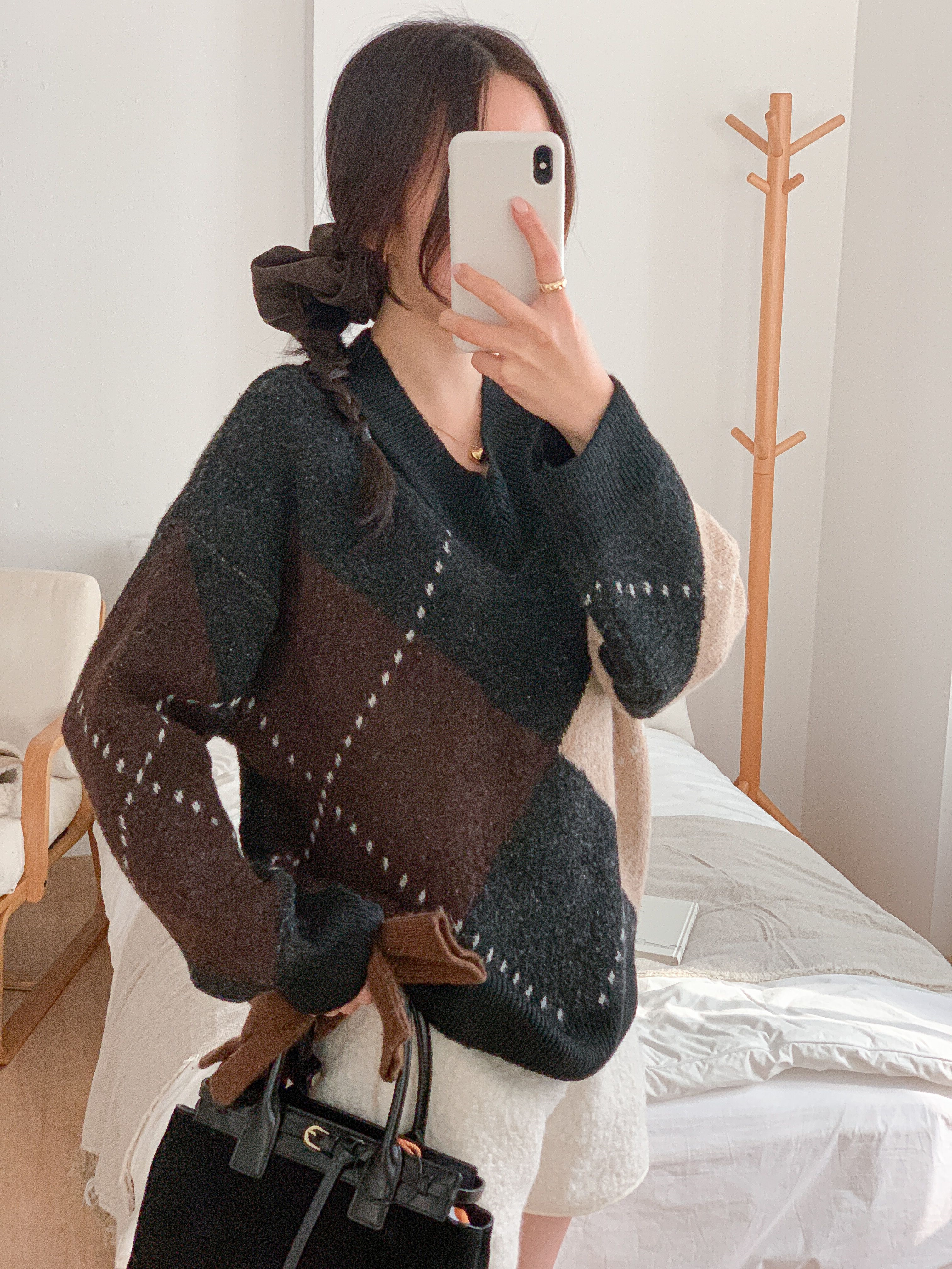 Vネックルーズアーガイルニット | 詳細画像4