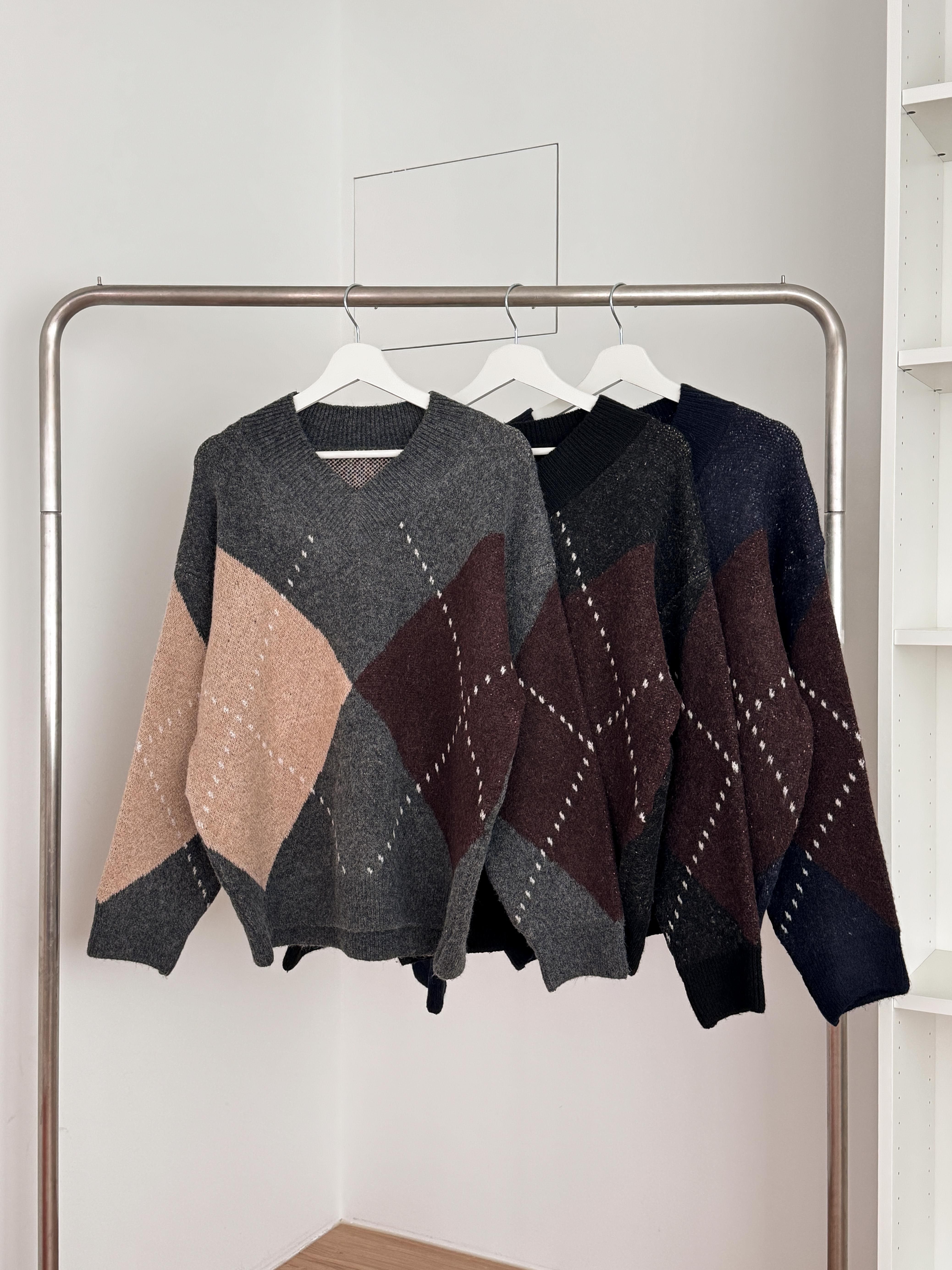 Vネックルーズアーガイルニット | 詳細画像6