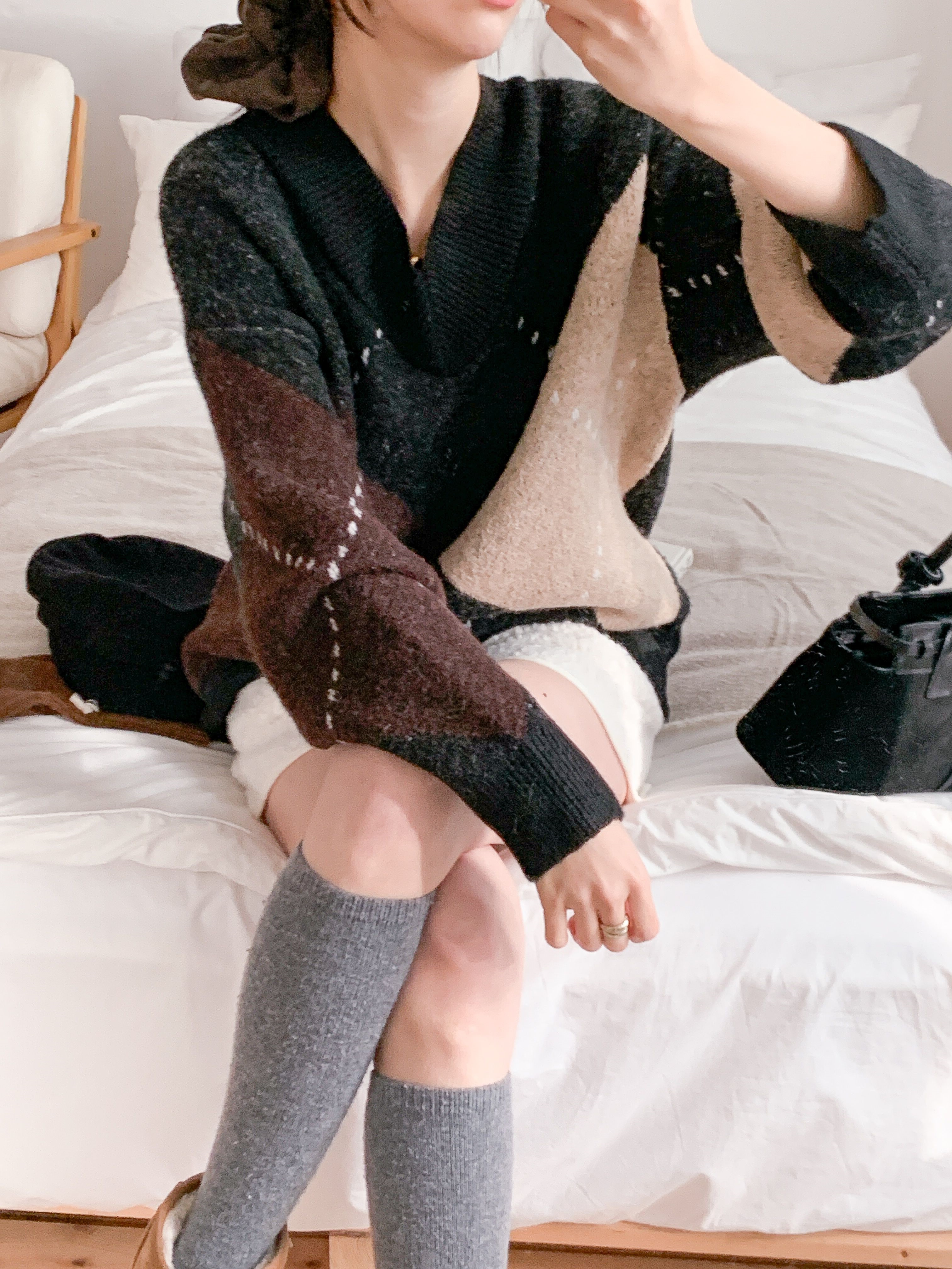 Vネックルーズアーガイルニット | 詳細画像11