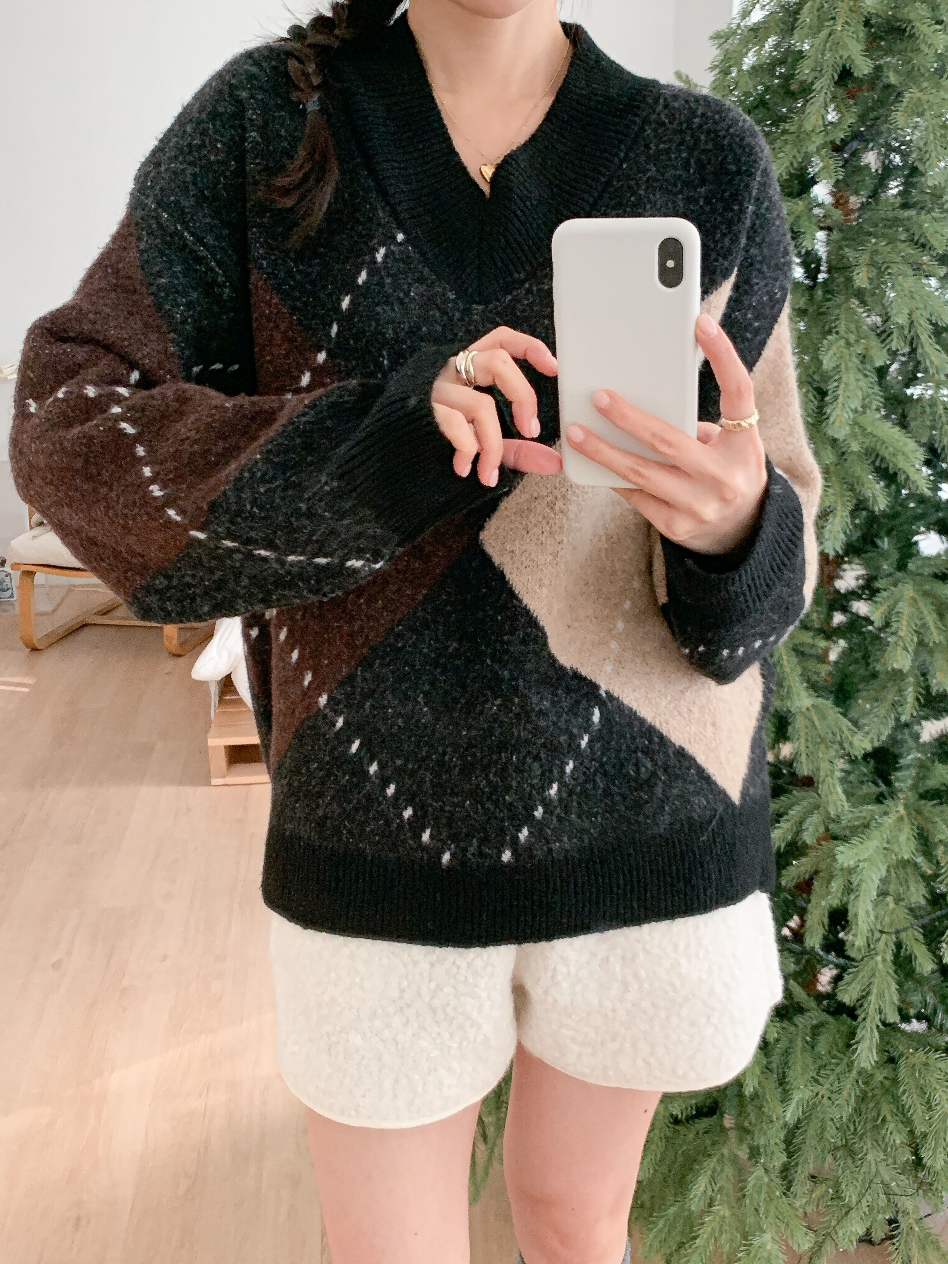 Vネックルーズアーガイルニット | 詳細画像21