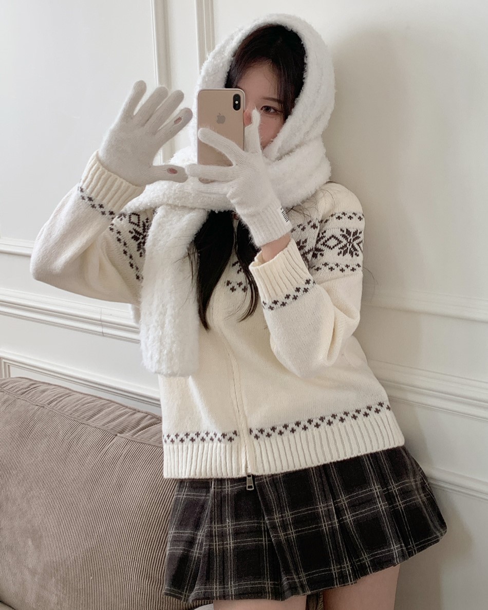 パールホワイトミンク　マフラー ブークレマフラー | レディースファッション通販 - DHOLIC