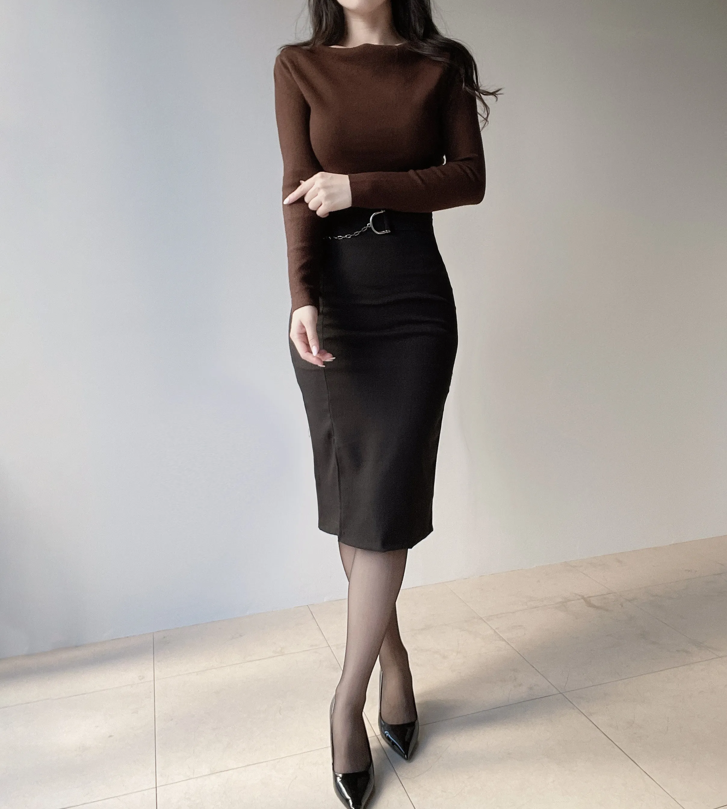 Hラインミディスリットチェーンスカート | mirangmirang | 詳細画像4