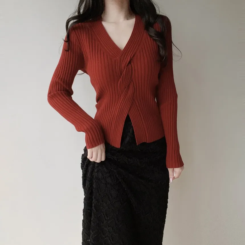 リブツイストVネックスリムスリットニット | mirangmirang | 詳細画像20