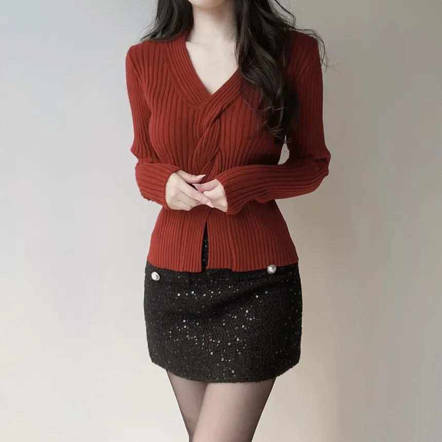 リブツイストVネックスリムスリットニット | mirangmirang | 詳細画像28