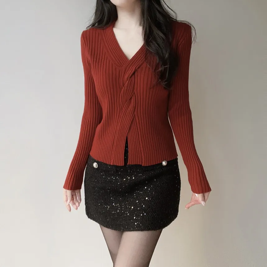 リブツイストVネックスリムスリットニット | mirangmirang | 詳細画像29